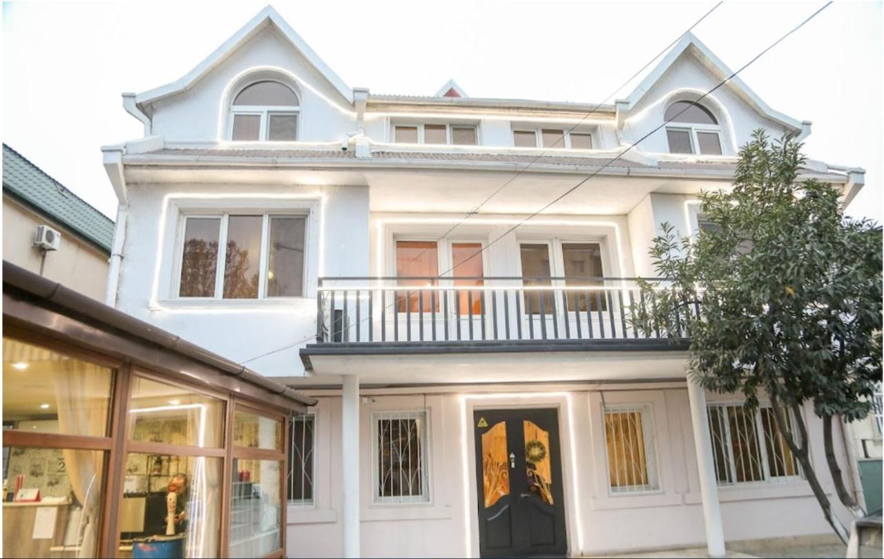 7 Star Bed & Breakfast Tbilisi Eksteriør bilde