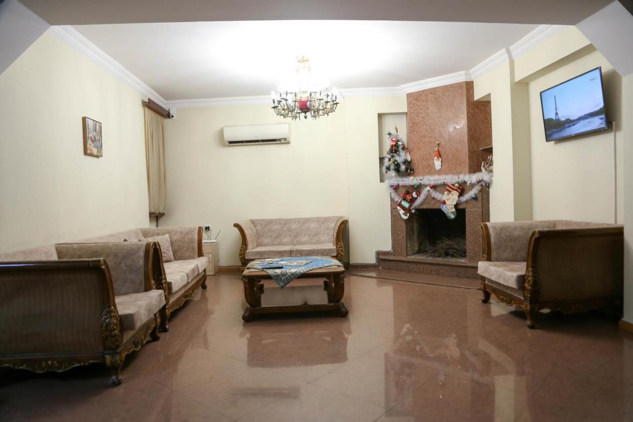 7 Star Bed & Breakfast Tbilisi Eksteriør bilde