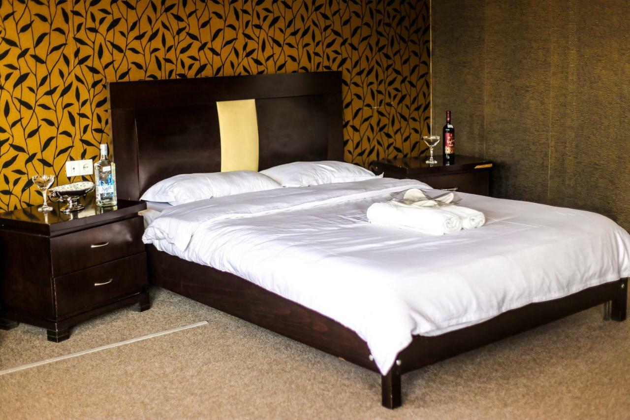 7 Star Bed & Breakfast Tbilisi Eksteriør bilde